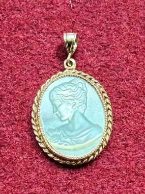 14kt Gold Mother of pearl Vintage West Germany Cameo Pendant